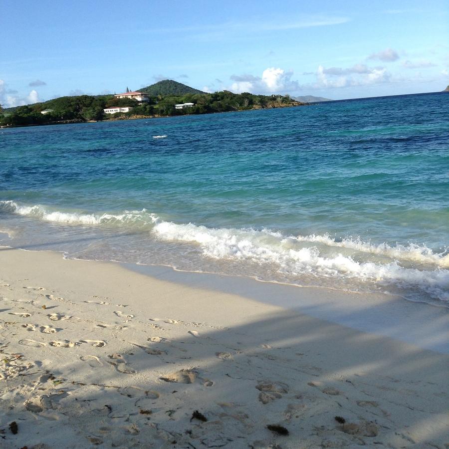 Sapphire Beach Resort East End  外观 照片