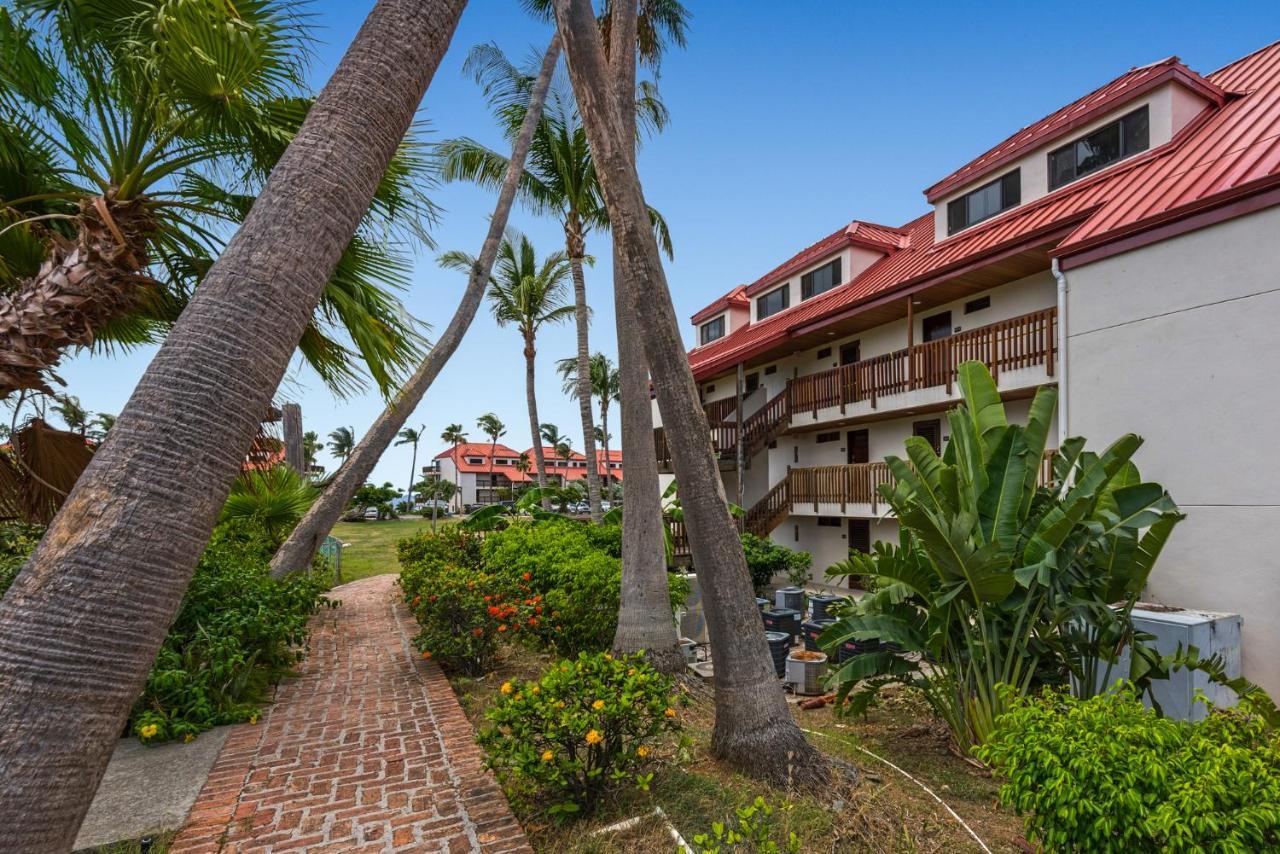 Sapphire Beach Resort East End  外观 照片